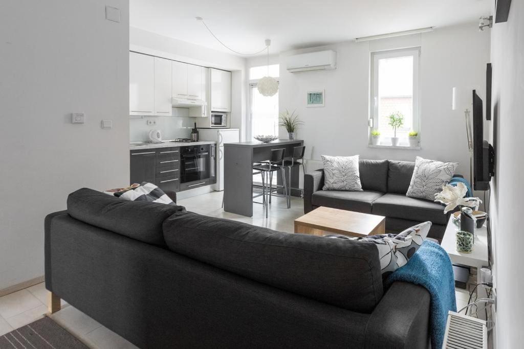 City Center 2Bedroom Apartment Zagreb Luaran gambar
